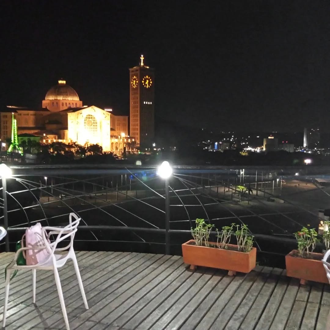 Deck-Marge-Hotel